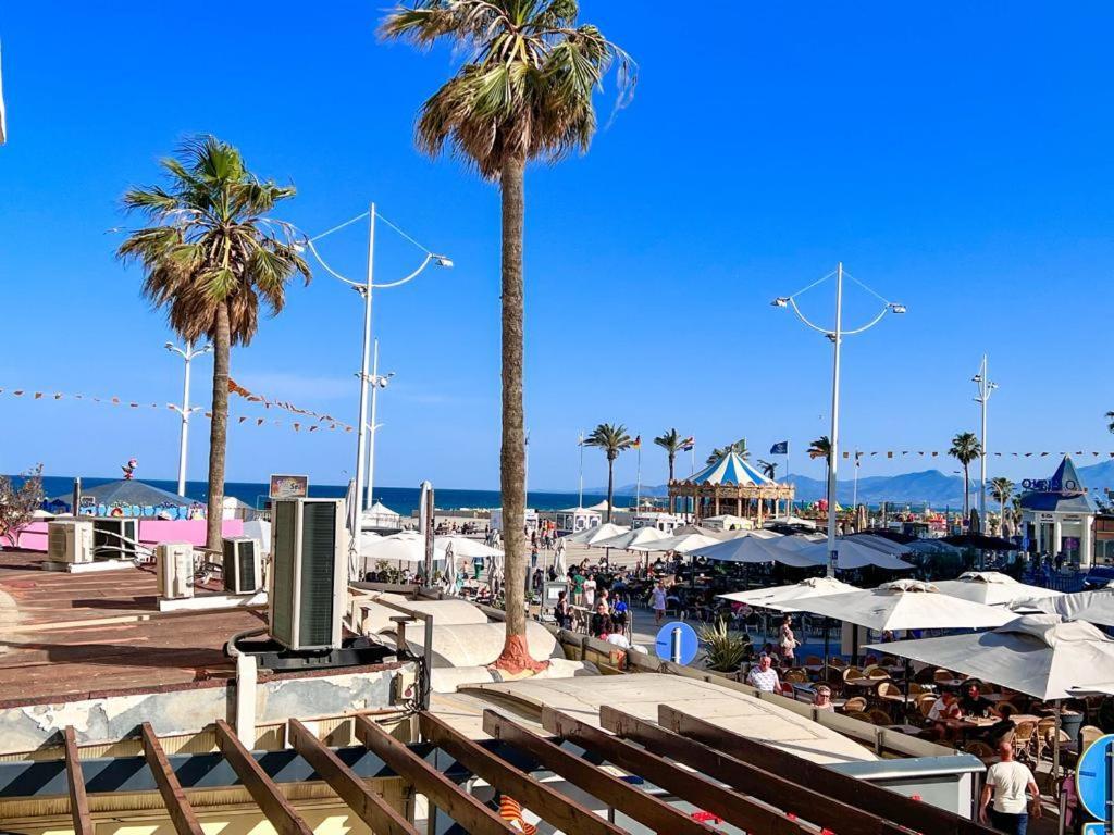 Appartement Vue Mer Parking Prive Place Med Canet-en-Roussillon Kültér fotó
